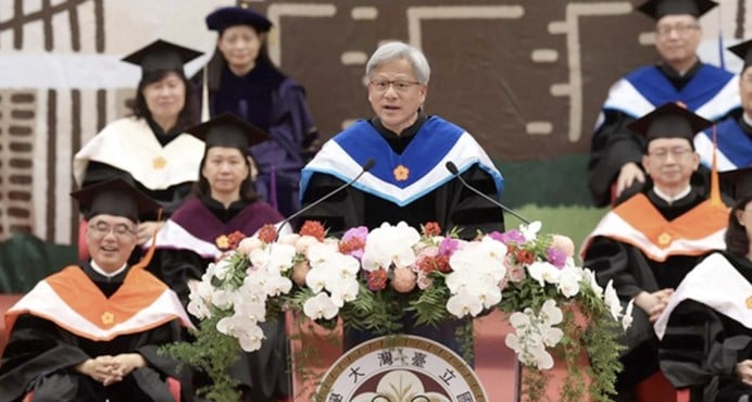 Jensen Huang Giving his Commencement Speech in Taiwan - 2023